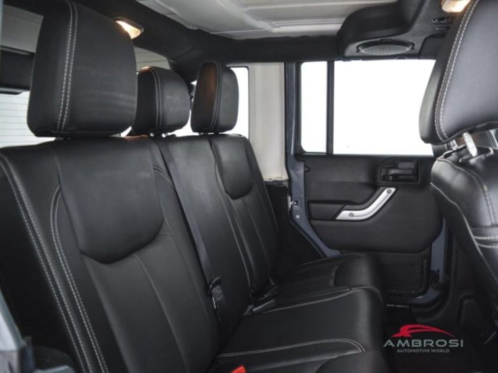 Jeep Wrangler usata a Perugia (11)
