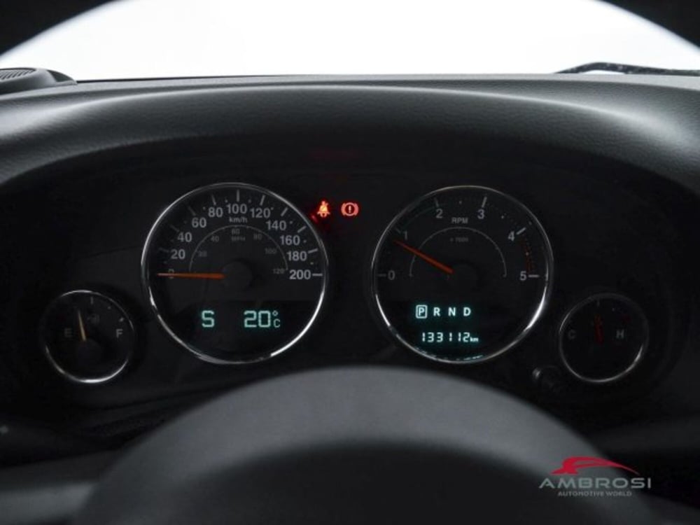 Jeep Wrangler usata a Perugia (13)