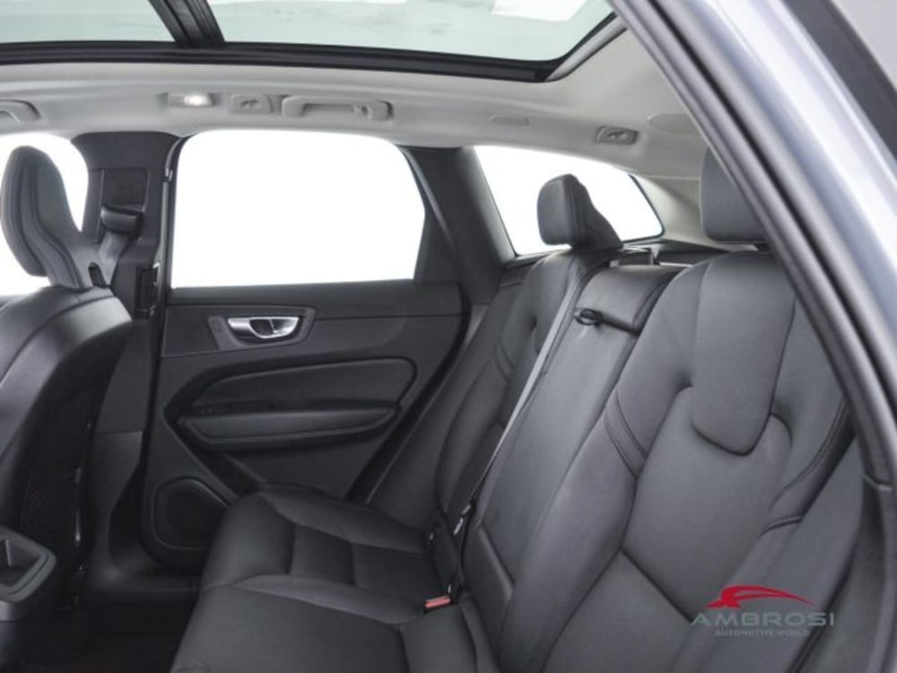 Volvo XC60 usata a Perugia (10)