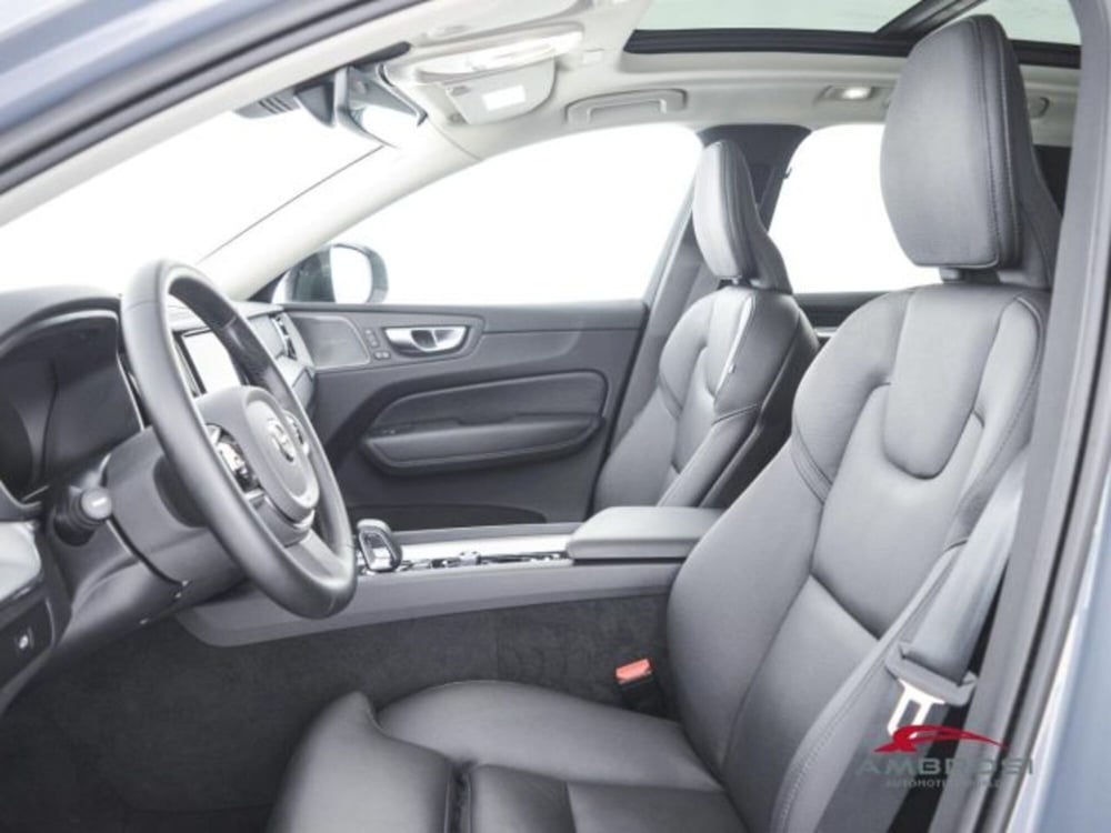 Volvo XC60 usata a Perugia (9)