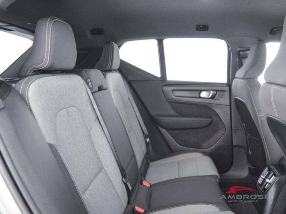 Volvo XC40 usata a Perugia (11)