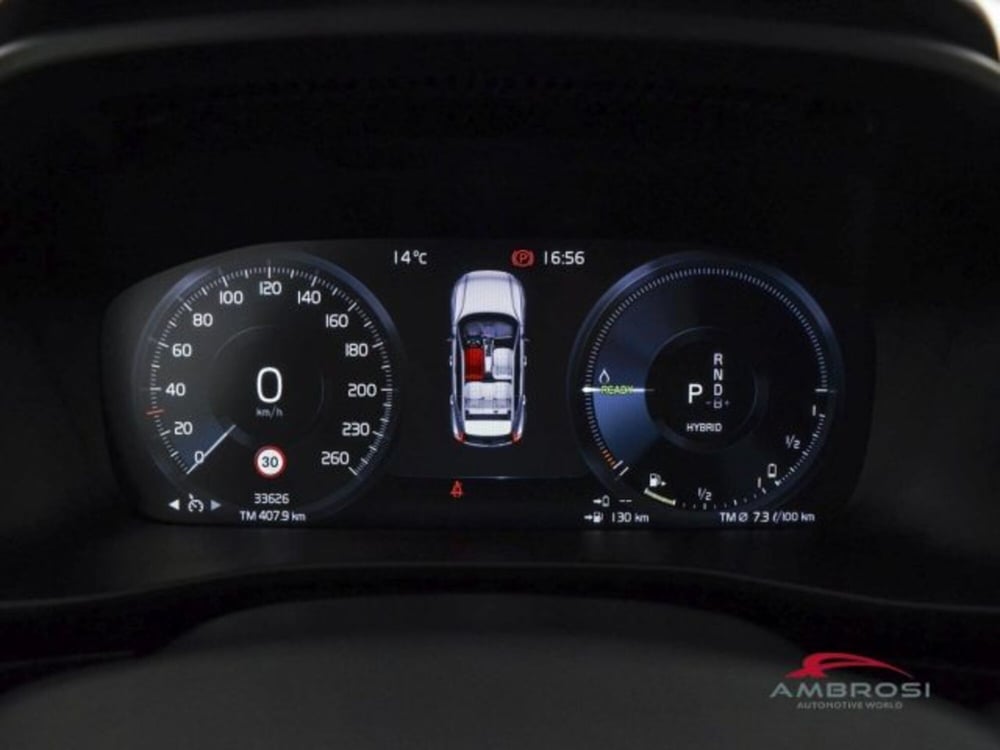 Volvo XC40 usata a Perugia (13)