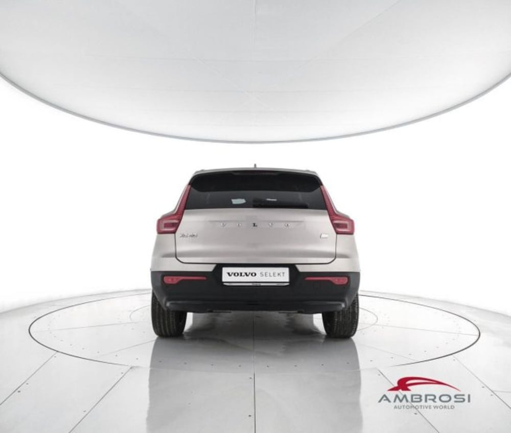 Volvo XC40 usata a Perugia (6)
