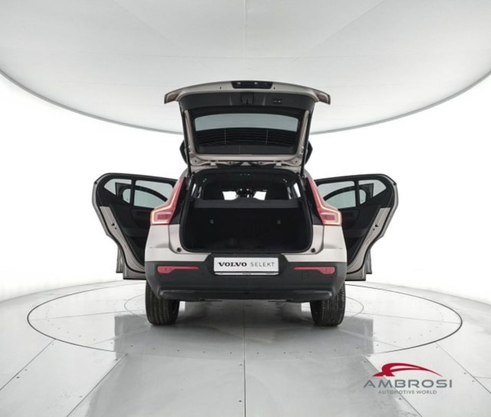 Volvo XC40 usata a Perugia (7)