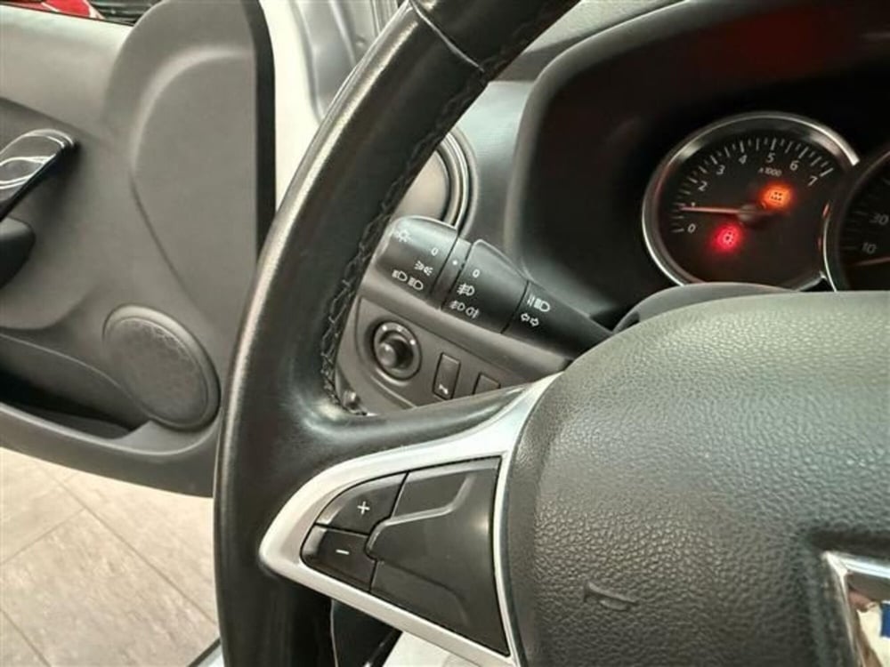 Dacia Sandero usata a Cremona (14)