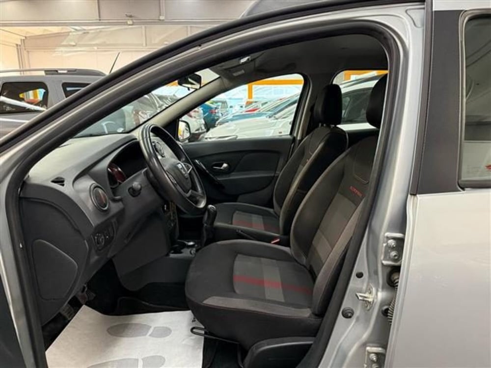 Dacia Sandero usata a Cremona (6)