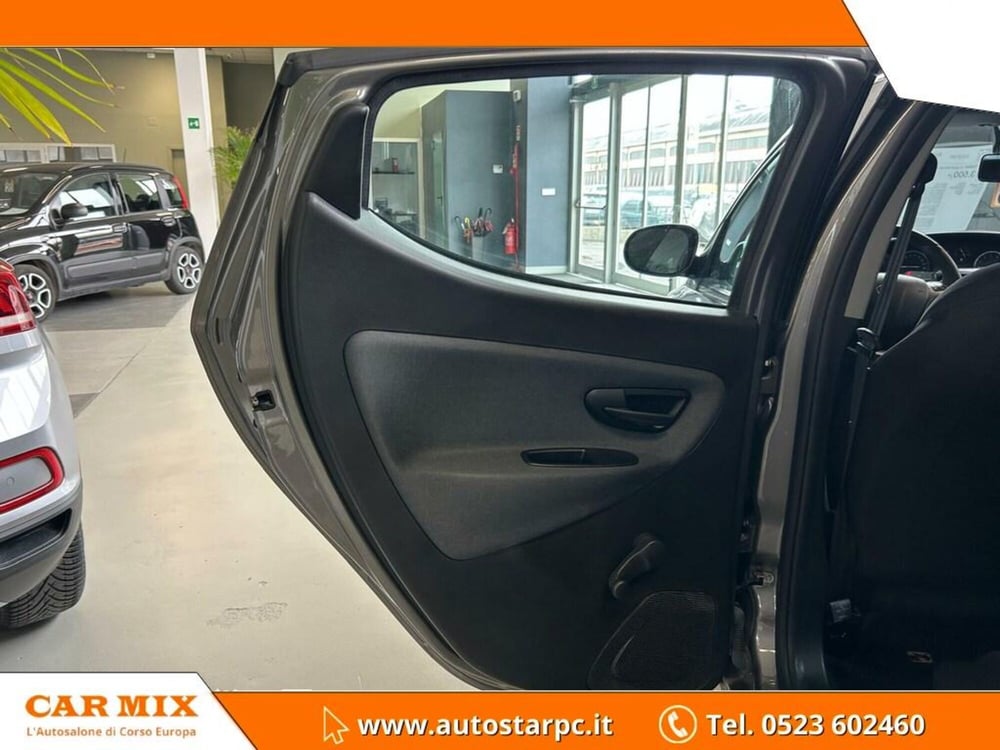 Lancia Ypsilon usata a Piacenza (11)