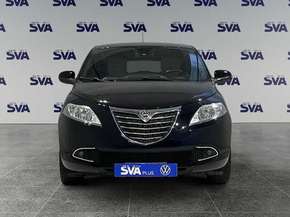 Lancia Ypsilon usata a Ravenna (2)