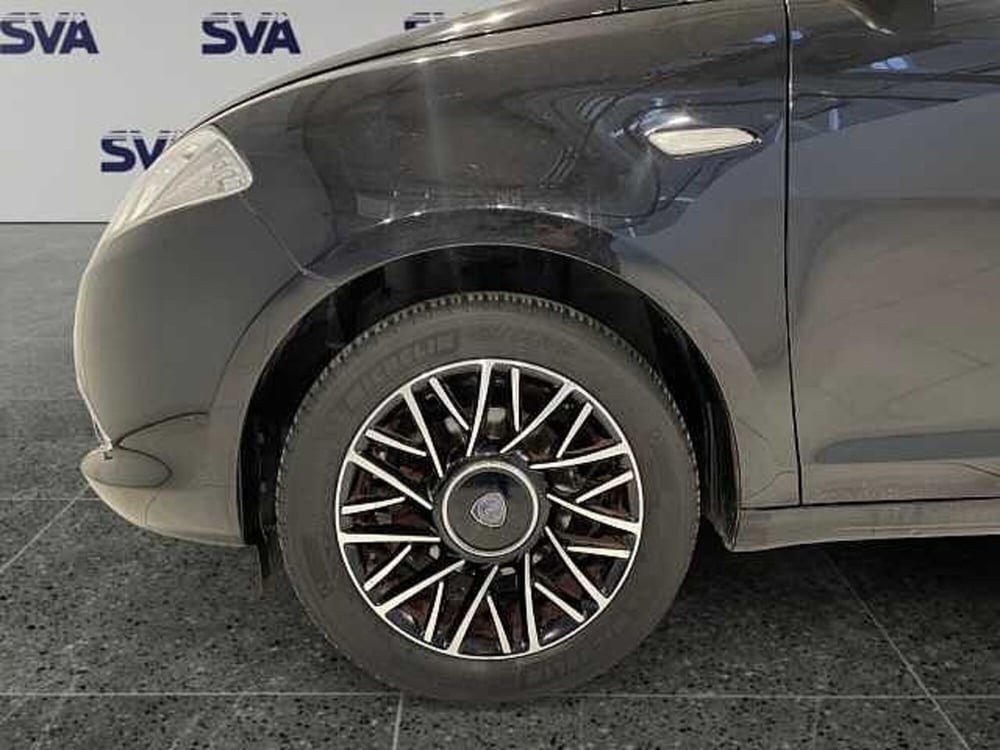 Lancia Ypsilon usata a Ravenna (6)