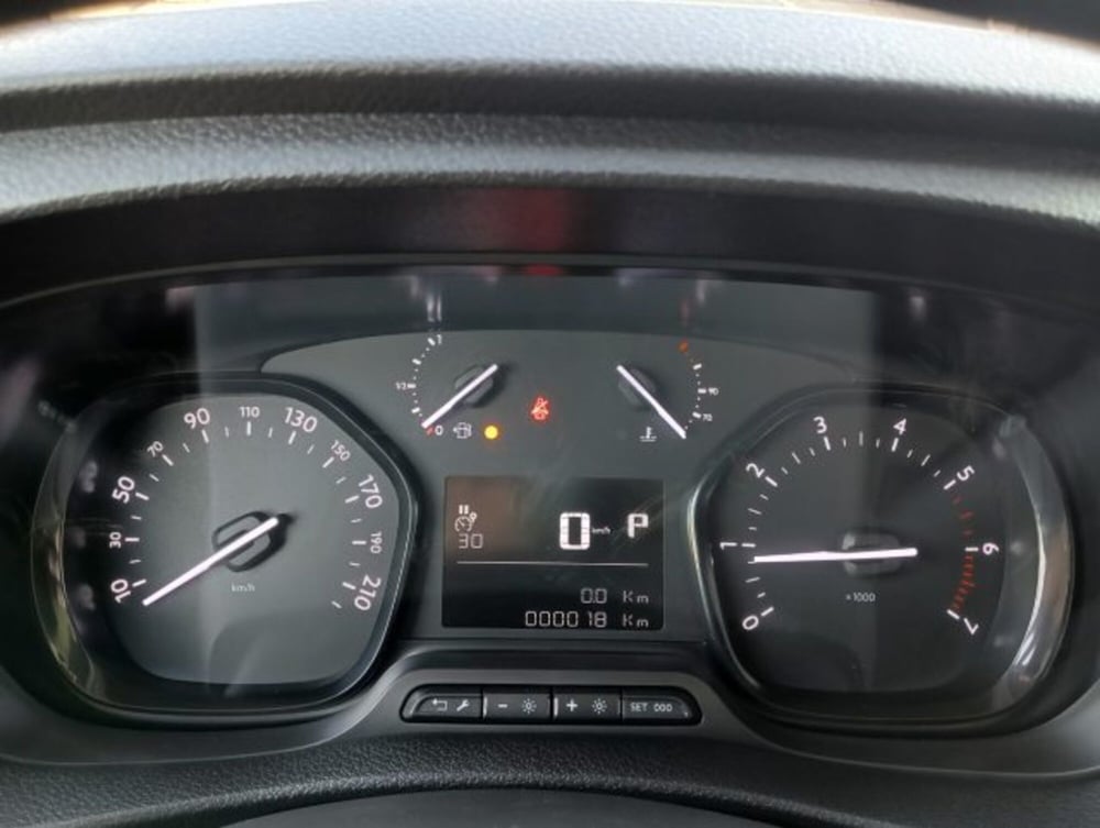 Peugeot Expert Furgone nuova a Brescia (15)