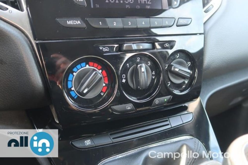 Lancia Ypsilon usata a Venezia (11)