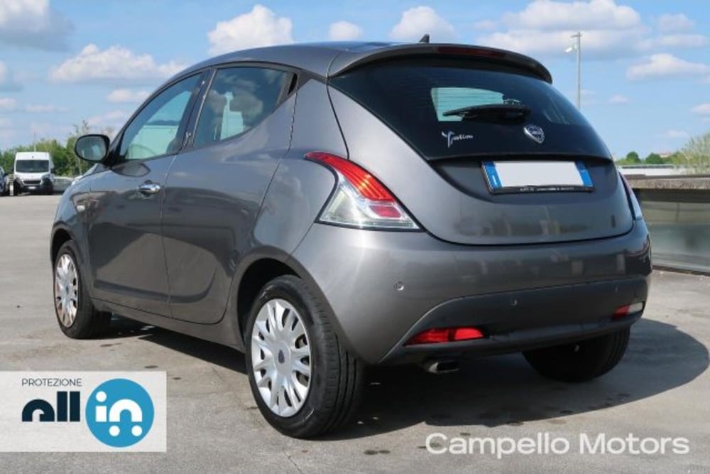 Lancia Ypsilon usata a Venezia (3)