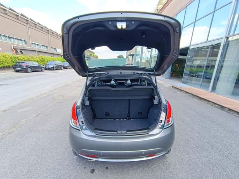 Lancia Ypsilon usata a Pisa (20)