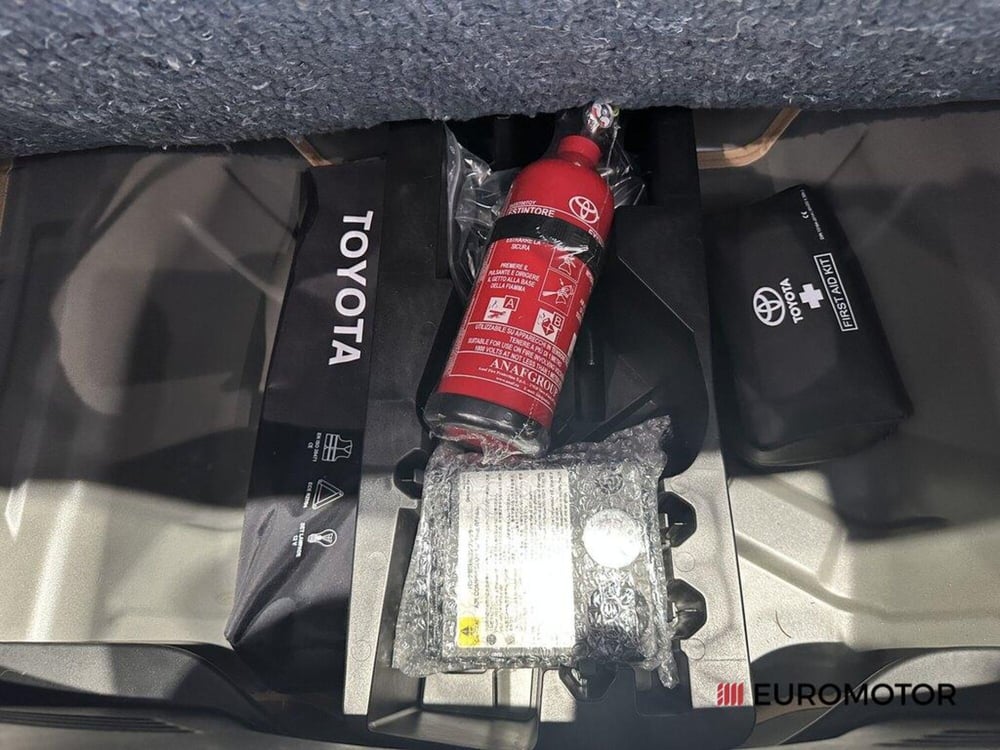 Toyota Aygo usata a Bari (13)
