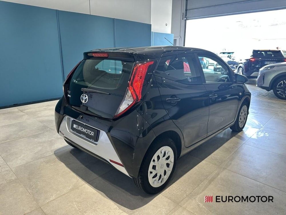 Toyota Aygo usata a Bari (8)