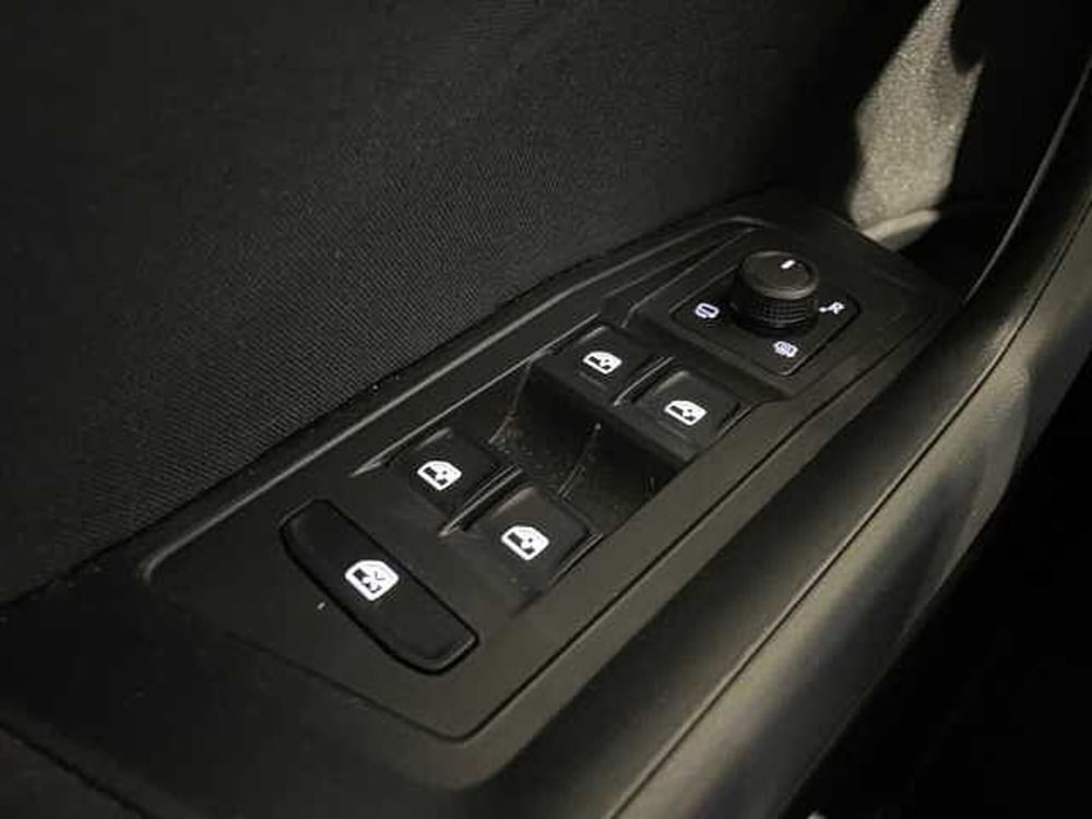 Volkswagen T-Roc usata a Ravenna (20)