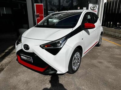 Toyota Aygo Connect 1.0 VVT-i 72 CV 5 porte x-clusiv del 2020 usata a Sassari