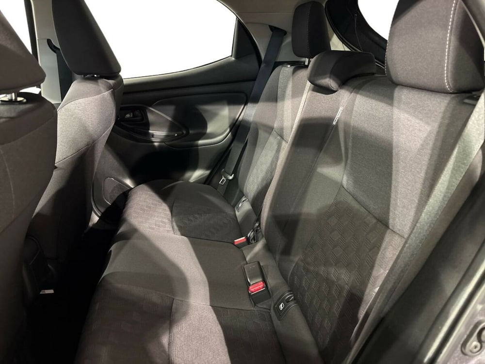 Toyota Yaris usata a Lecco (11)