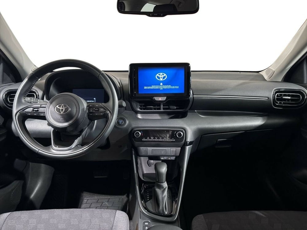Toyota Yaris usata a Lecco (8)
