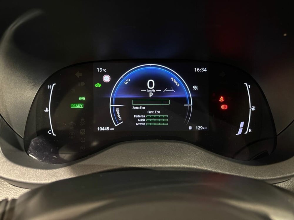 Toyota Yaris usata a Lecco (9)