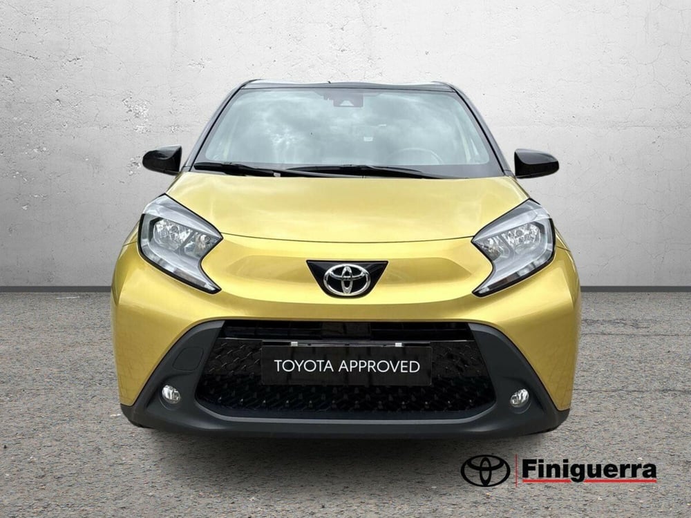 Toyota Aygo X usata a Lecco (2)