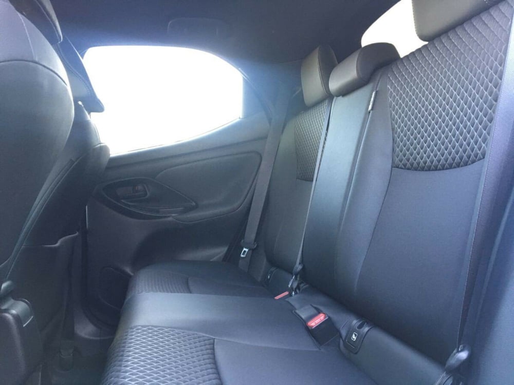 Toyota Yaris usata a Lecco (11)