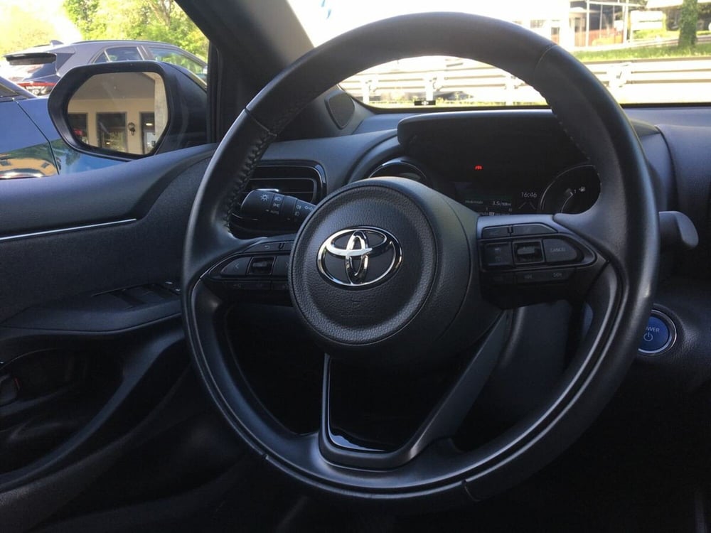 Toyota Yaris usata a Lecco (14)