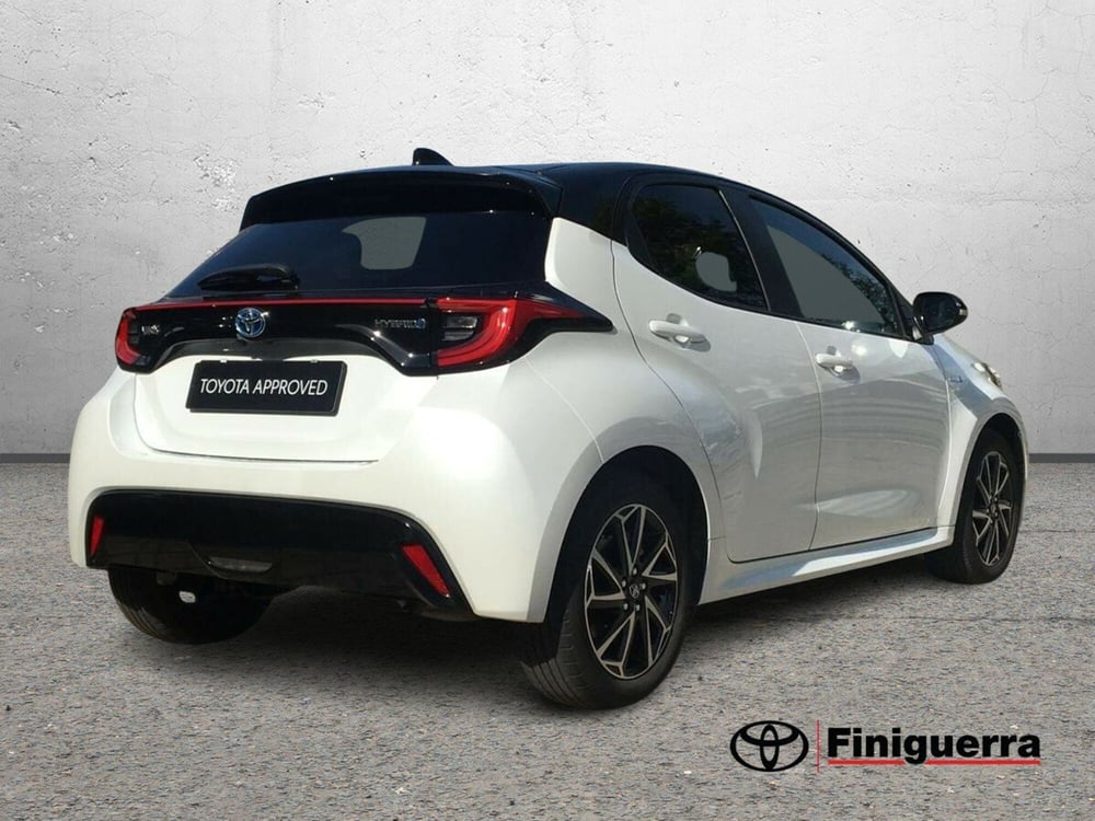 Toyota Yaris usata a Lecco (4)