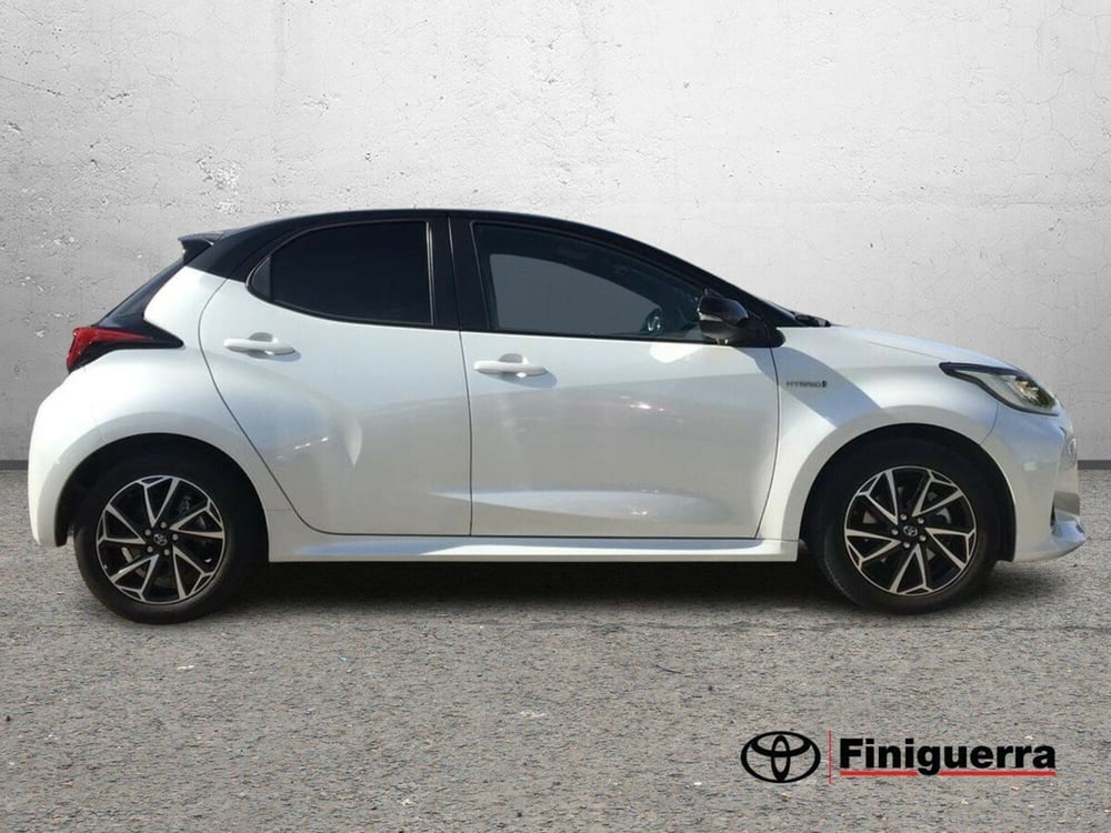 Toyota Yaris usata a Lecco (5)