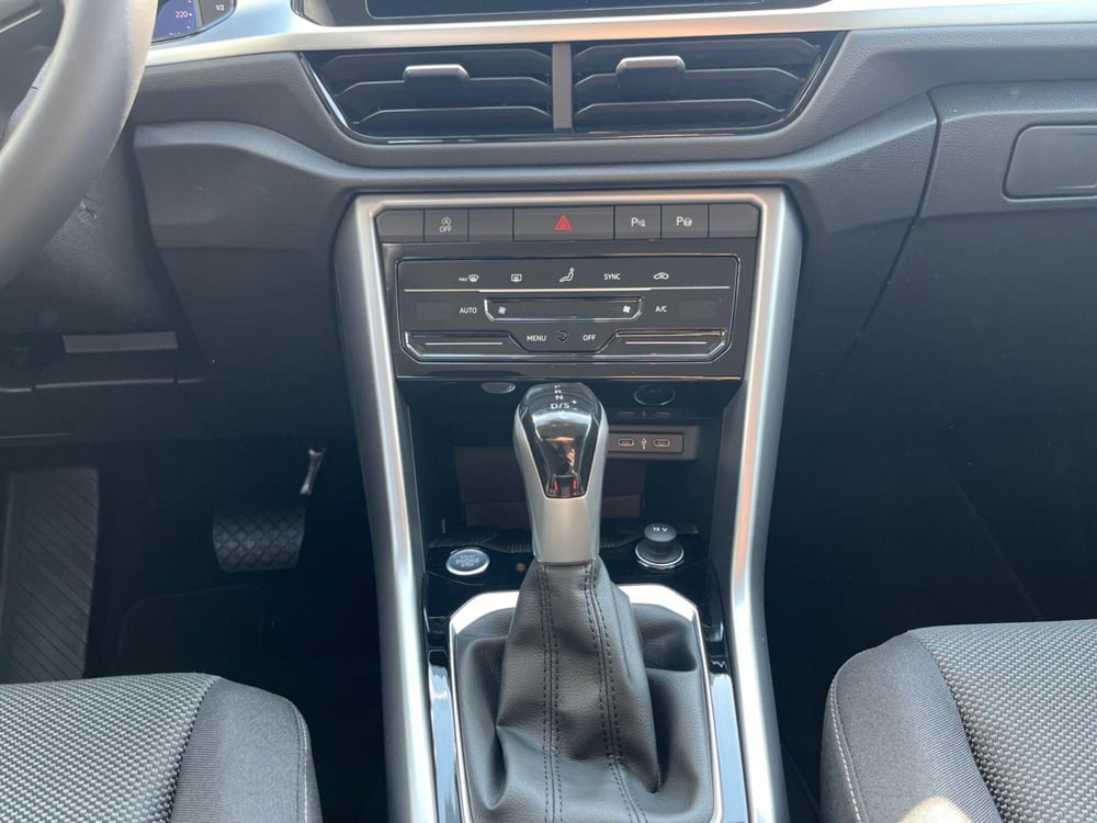 Volkswagen T-Roc usata a Modena (13)