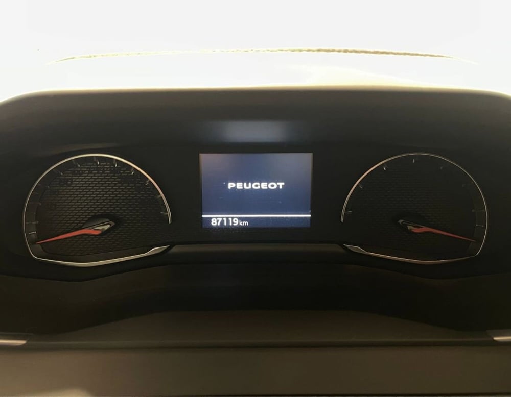 Peugeot 208 usata a Ferrara (13)