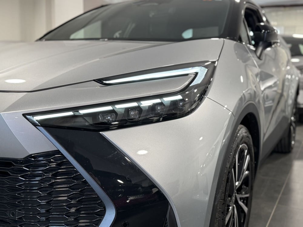 Toyota Toyota C-HR usata a Brescia (8)