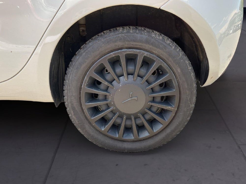 Lancia Ypsilon usata a Torino (8)