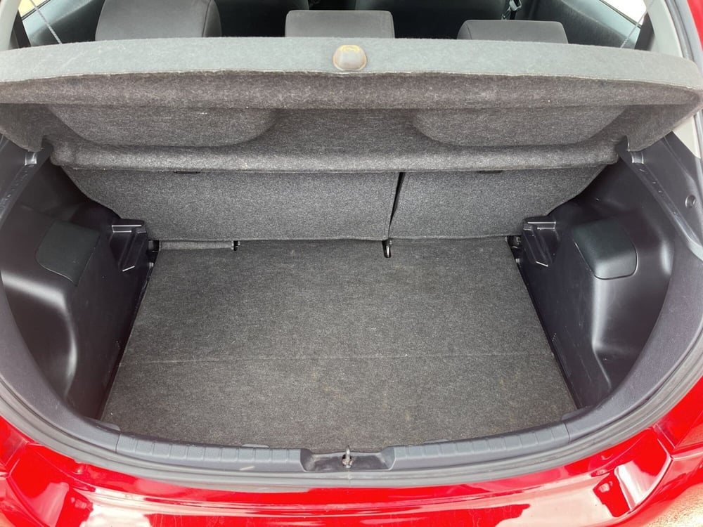 Toyota Yaris usata a Ragusa (6)
