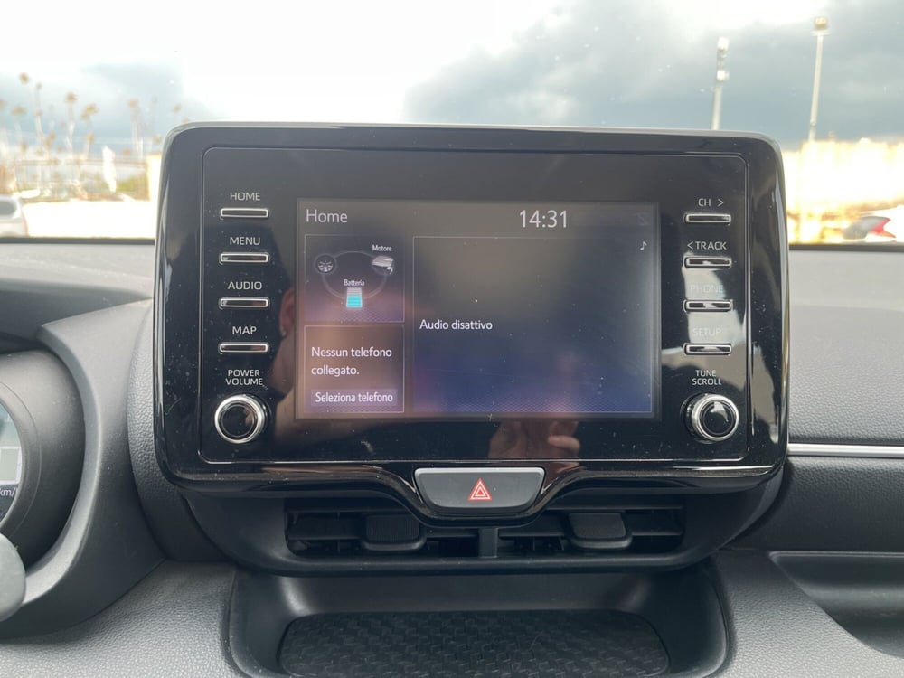 Toyota Yaris usata a Ragusa (12)