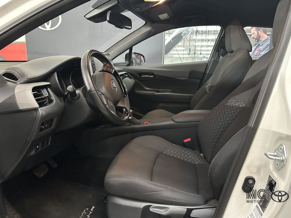Toyota Toyota C-HR usata a Viterbo (11)