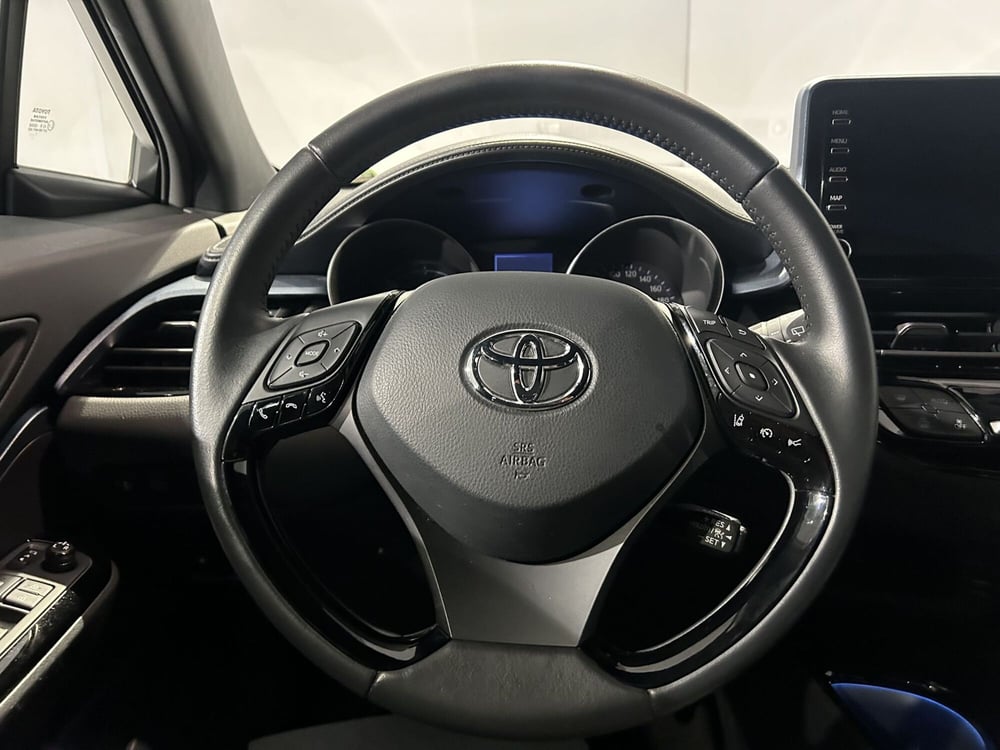 Toyota Toyota C-HR usata a Milano (9)