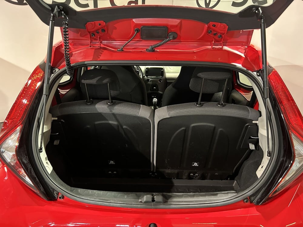Toyota Aygo usata a Milano (11)