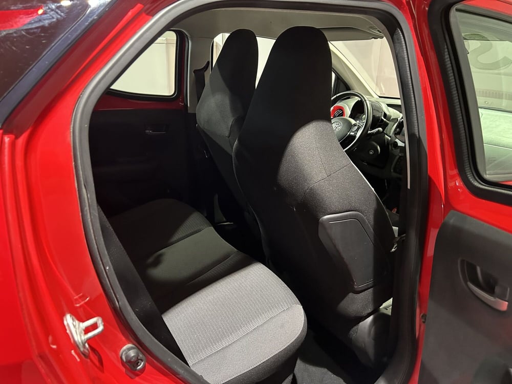 Toyota Aygo usata a Milano (8)