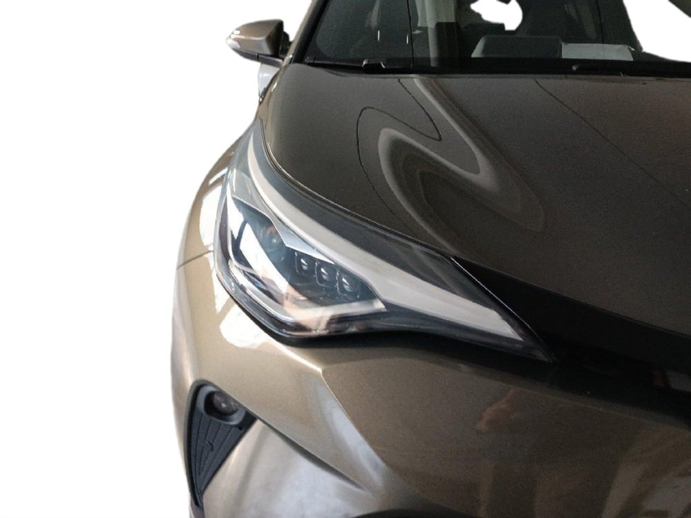 Toyota Toyota C-HR usata a Milano (9)