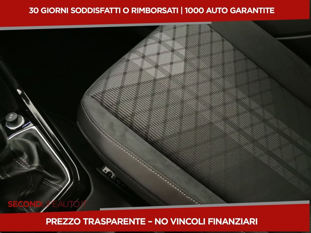 Volkswagen T-Cross nuova a Chieti (15)
