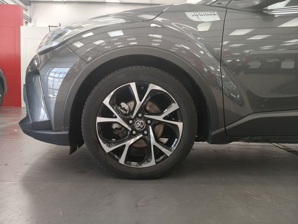 Toyota Toyota C-HR usata a Frosinone (18)