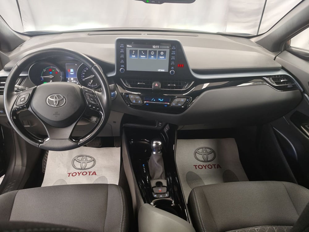 Toyota Toyota C-HR usata a Frosinone (9)