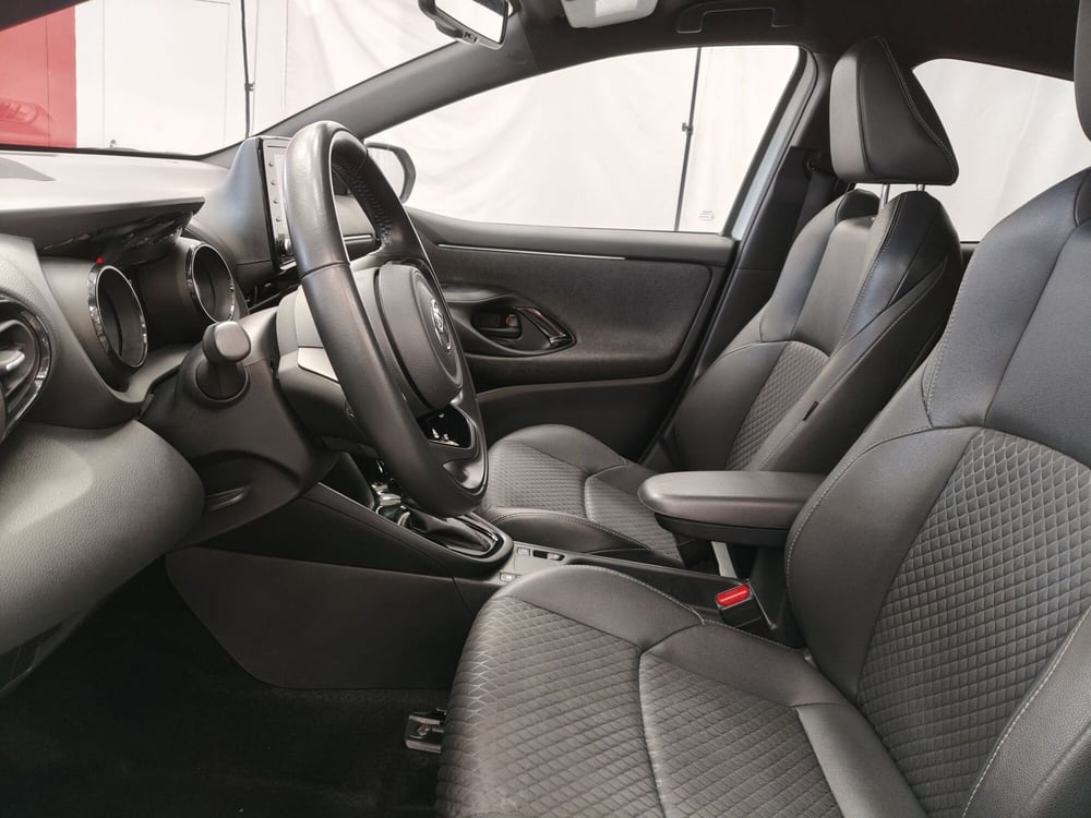 Toyota Yaris usata a Roma (14)