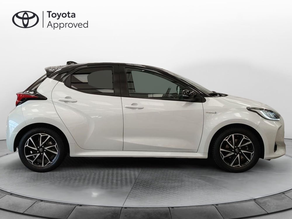 Toyota Yaris usata a Roma (17)