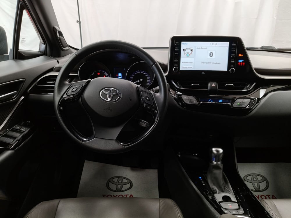 Toyota Toyota C-HR usata a Roma (10)