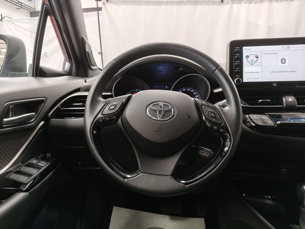 Toyota Toyota C-HR usata a Roma (11)