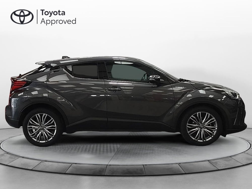 Toyota Toyota C-HR usata a Roma (17)