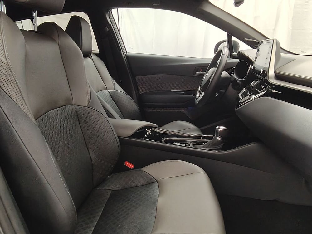 Toyota Toyota C-HR usata a Roma (6)