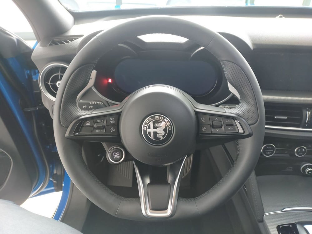 Alfa Romeo Stelvio nuova a Reggio Emilia (12)
